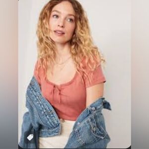 OLD NAVY - NWOT Peachy pink pointelle short sleeve top